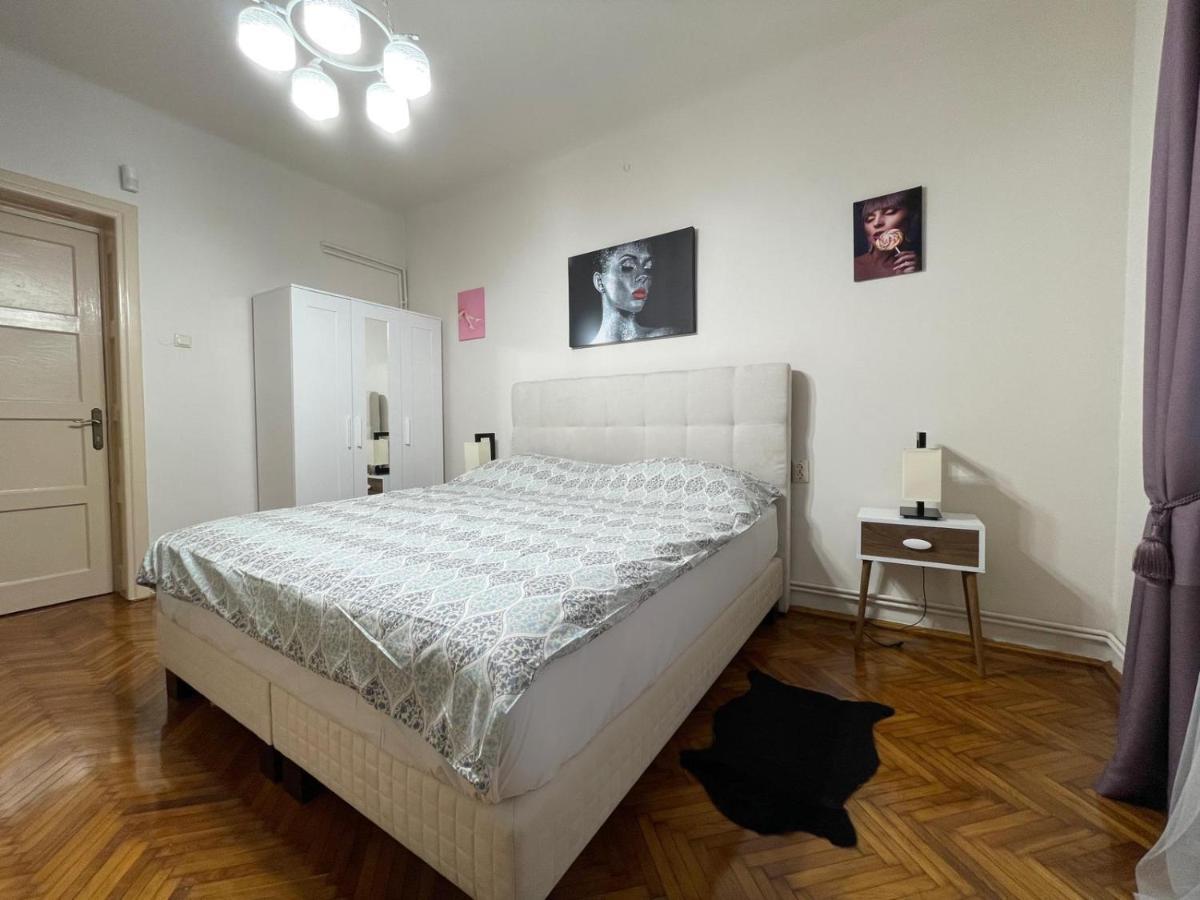 Premier Rooms Ploiesti Exterior photo